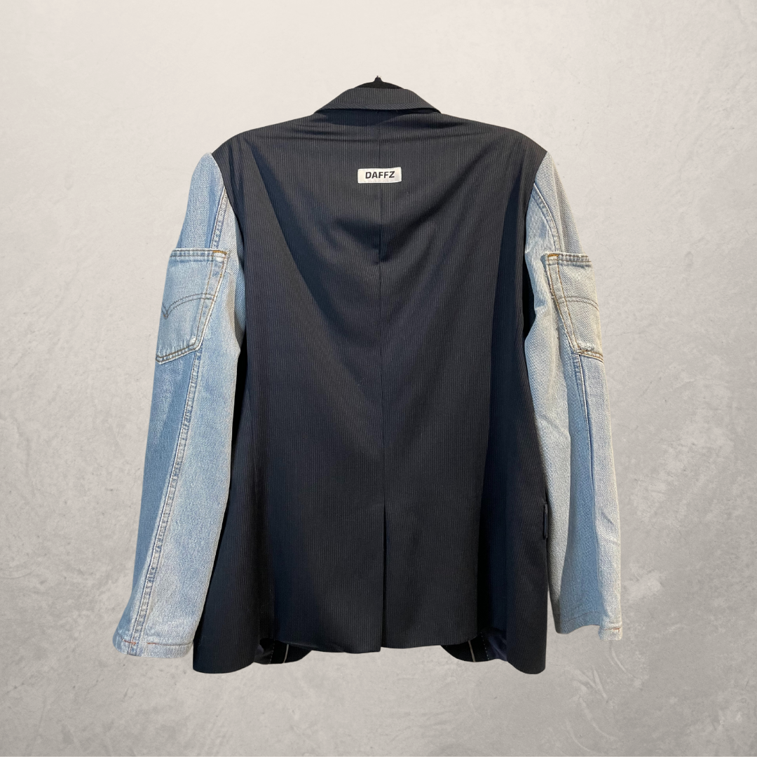 Levis Light blue & navy Denim blazer S/M- by @DAFFZTheLabel