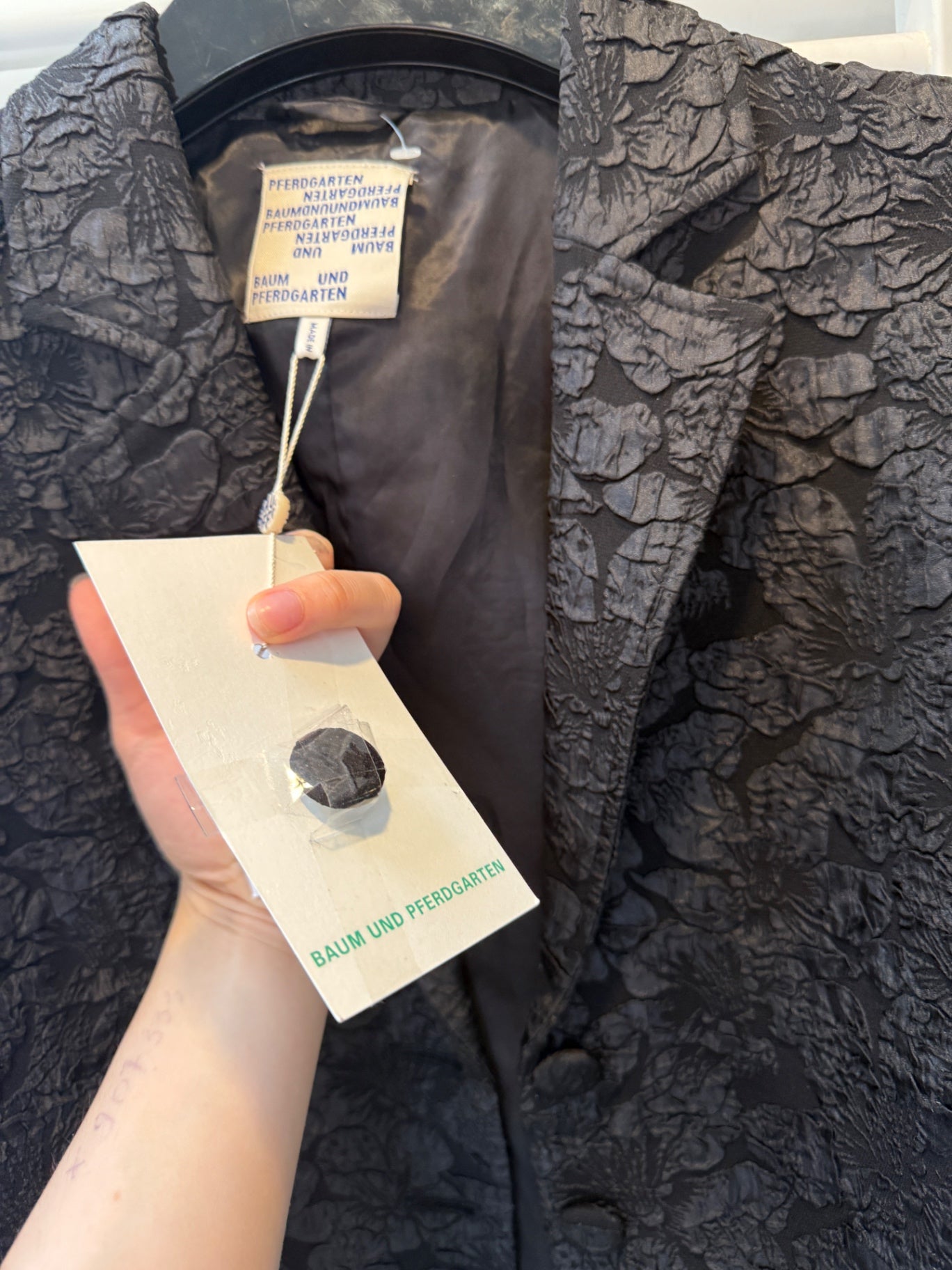 Baum und pferdgarten black crop blazer top S