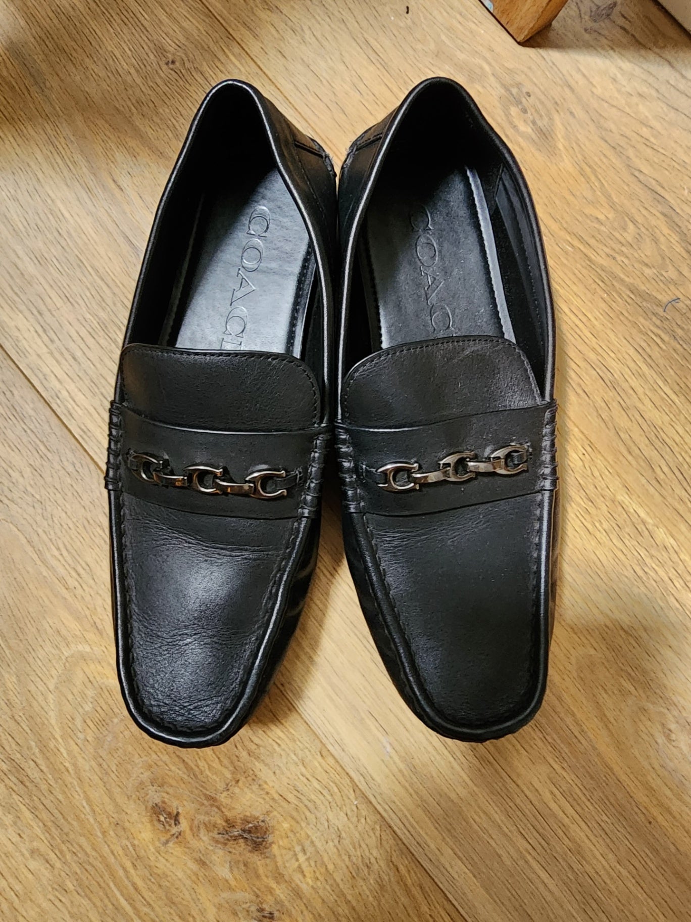 COACH Black leather chain loafers 40
