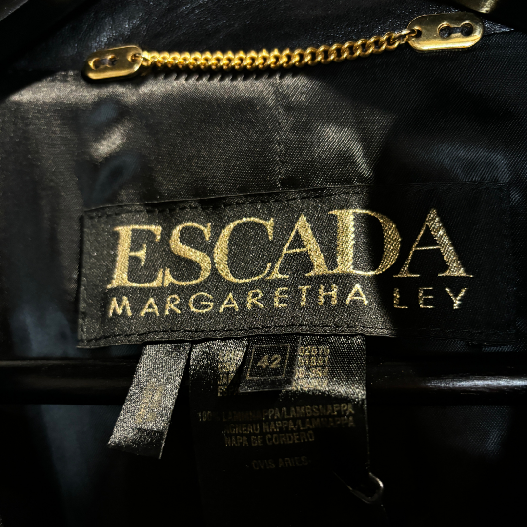 Escada Margaret Ley zwarte blazer 42- van SelectedwithLove.nl