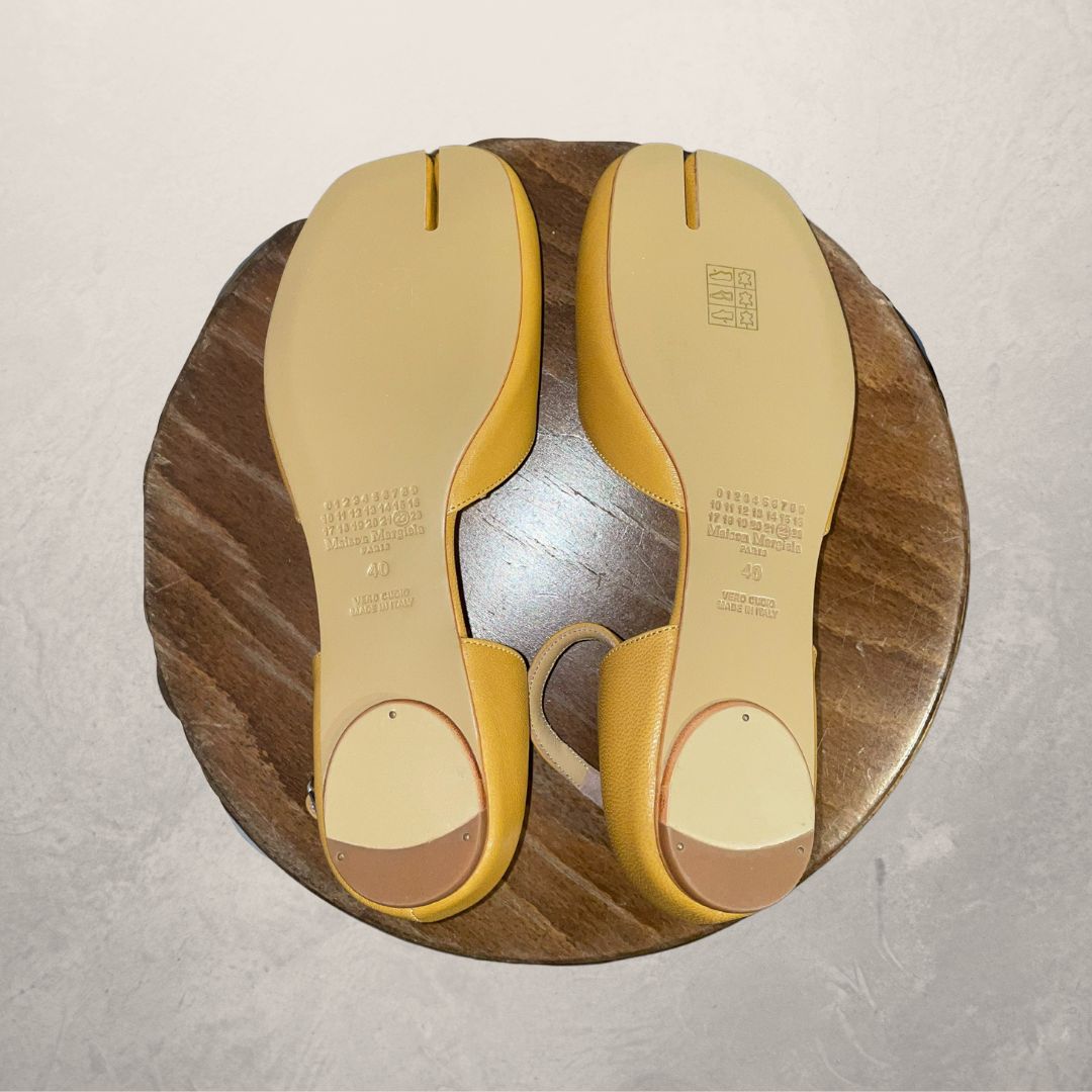 Maison Margiela Tabi nude leren flats 40