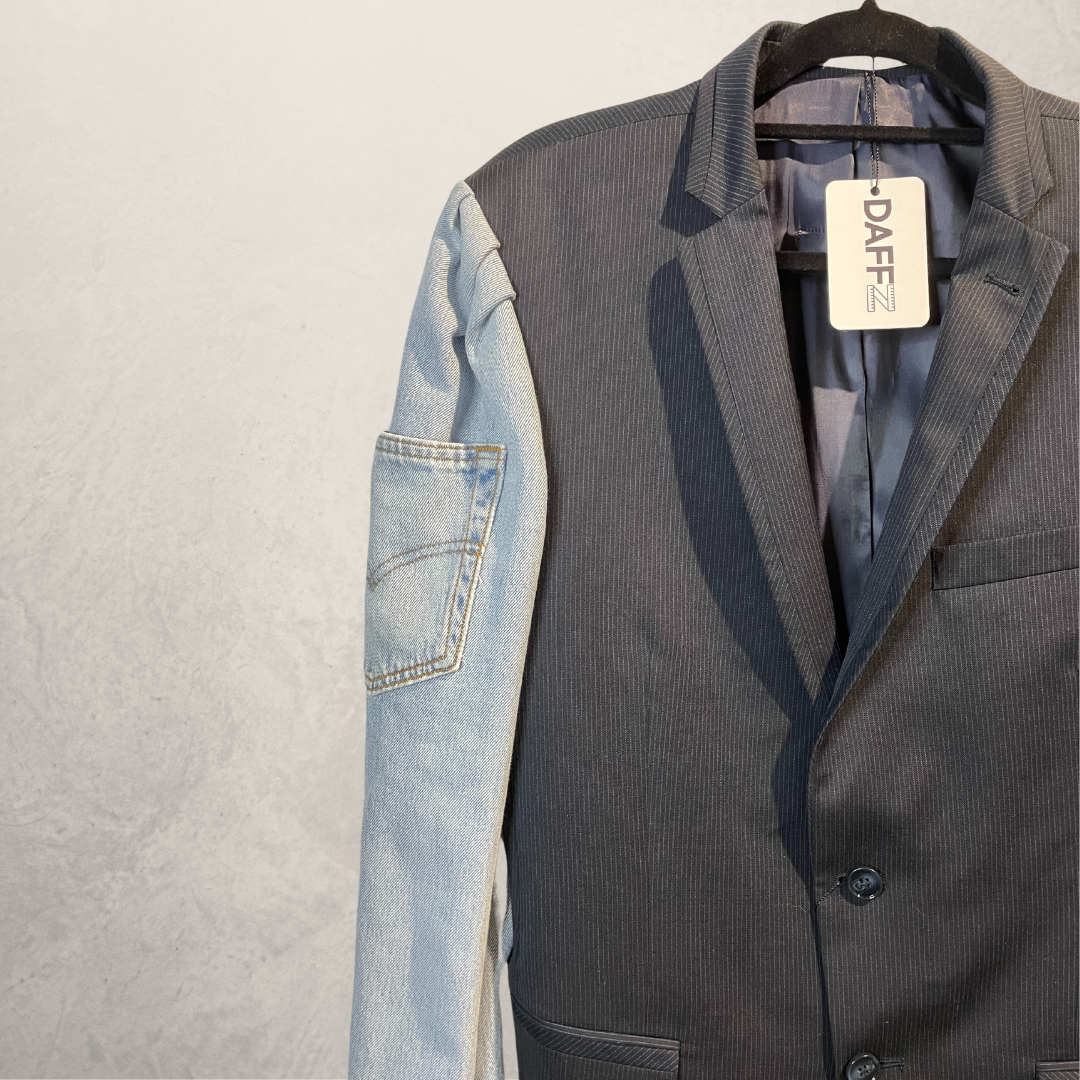 Levis Light blue & navy Denim blazer S/M- by @DAFFZTheLabel