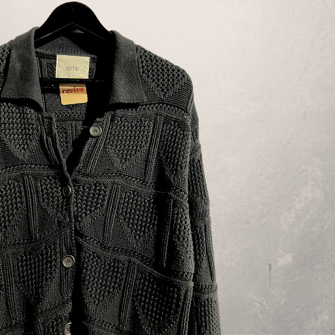 ARTE black knit heart cardigan L