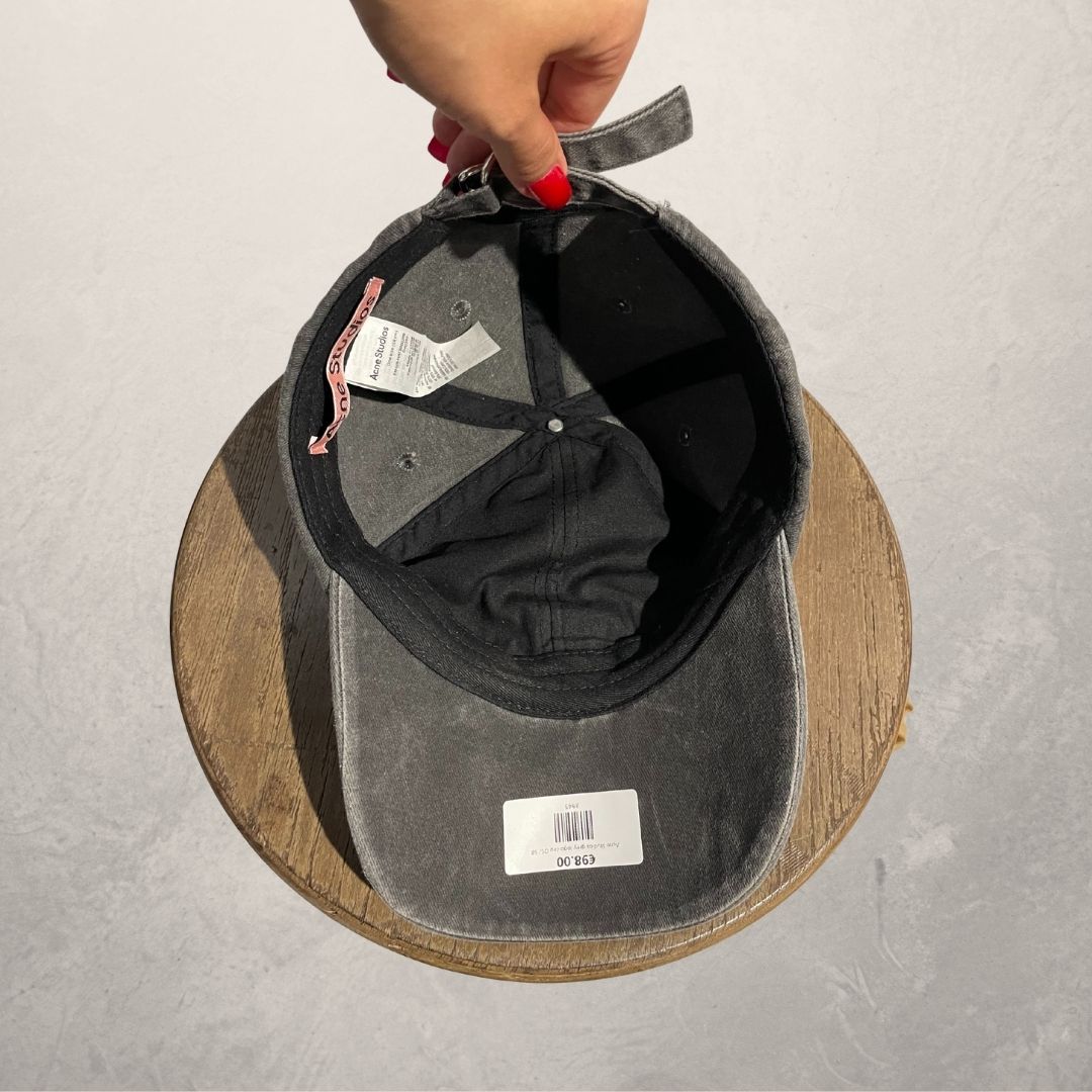 Acne Studios grijze logo pet 58