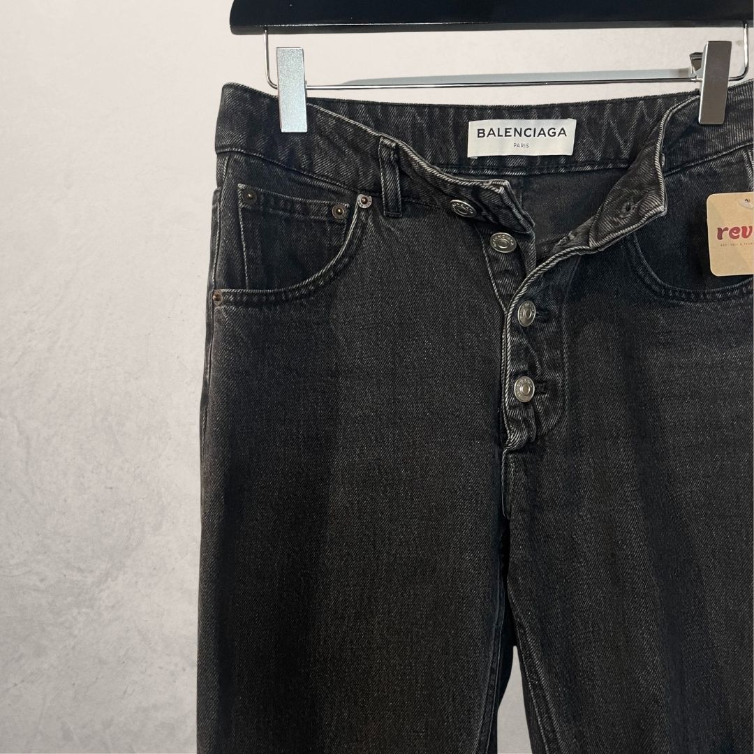 Balenciaga zwarte raw button straight leg denim broek maat 36