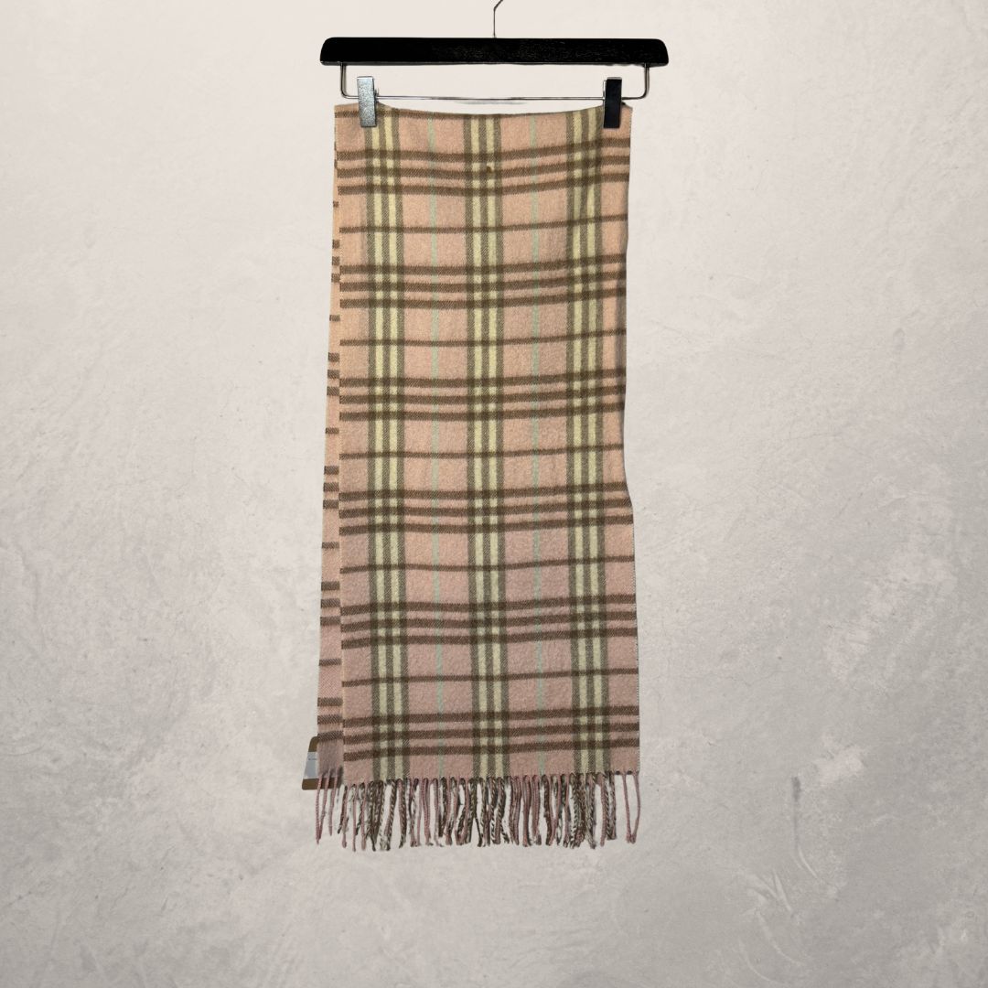 Burberry pink tartan wool scarf - 100cm (good condition)