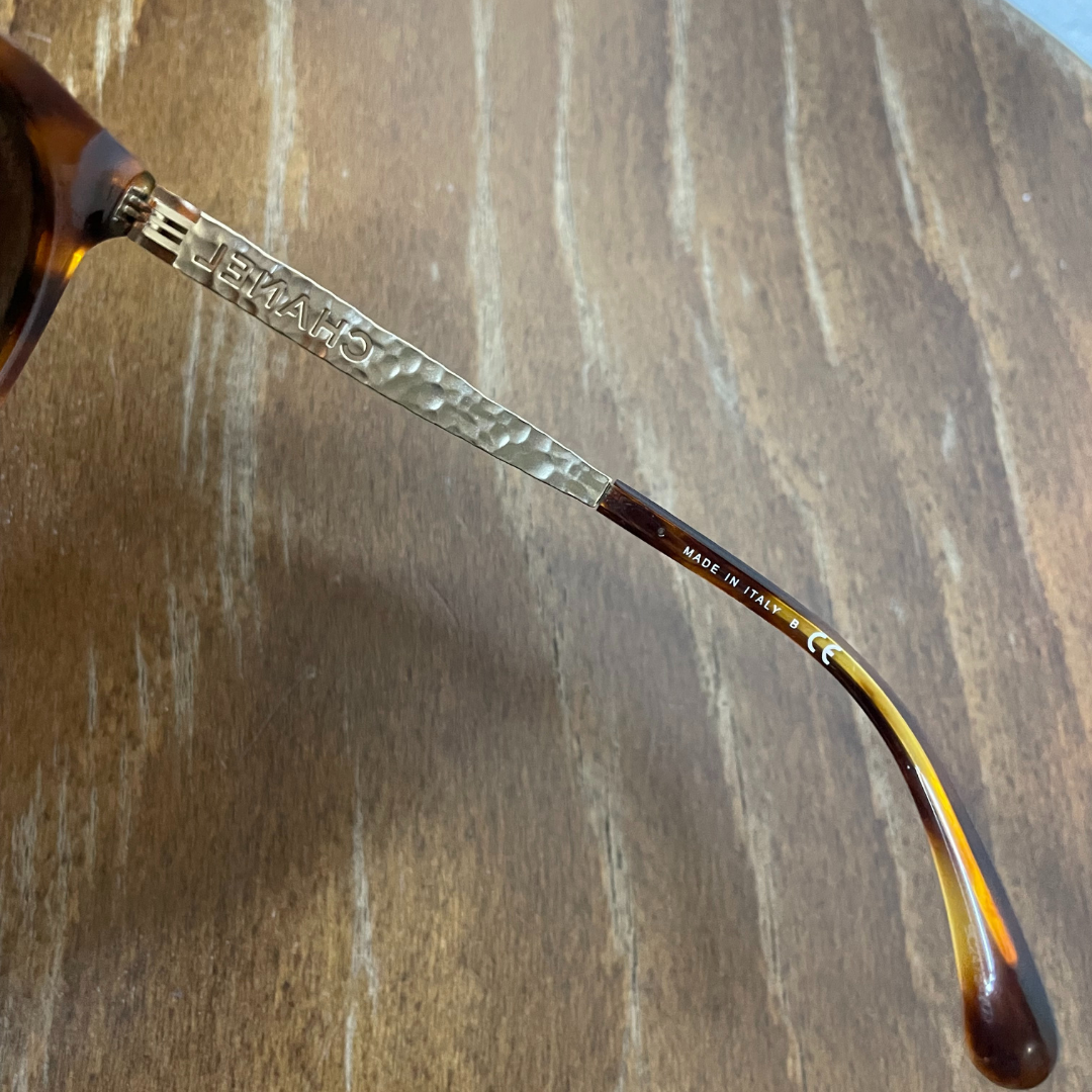 Chanel c1077/s5 bruine schildpad zonnebril met etui