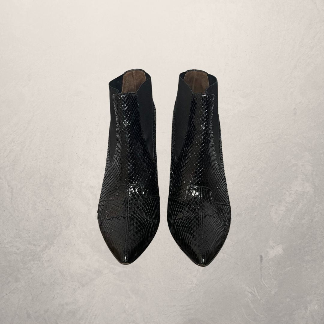 Dolce & Gabbana black snake print pointed heels 38