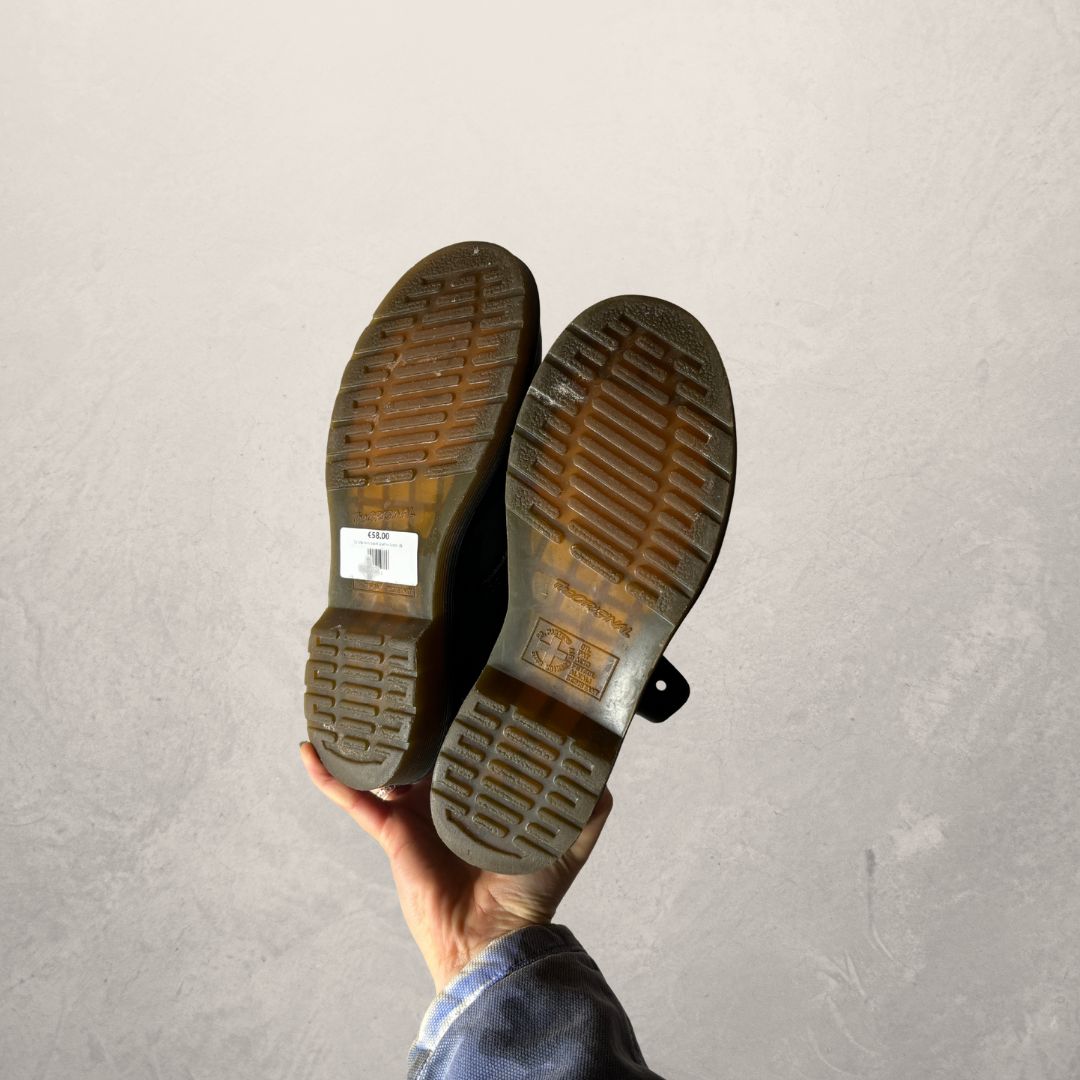 Dr Martens black leather boots 38