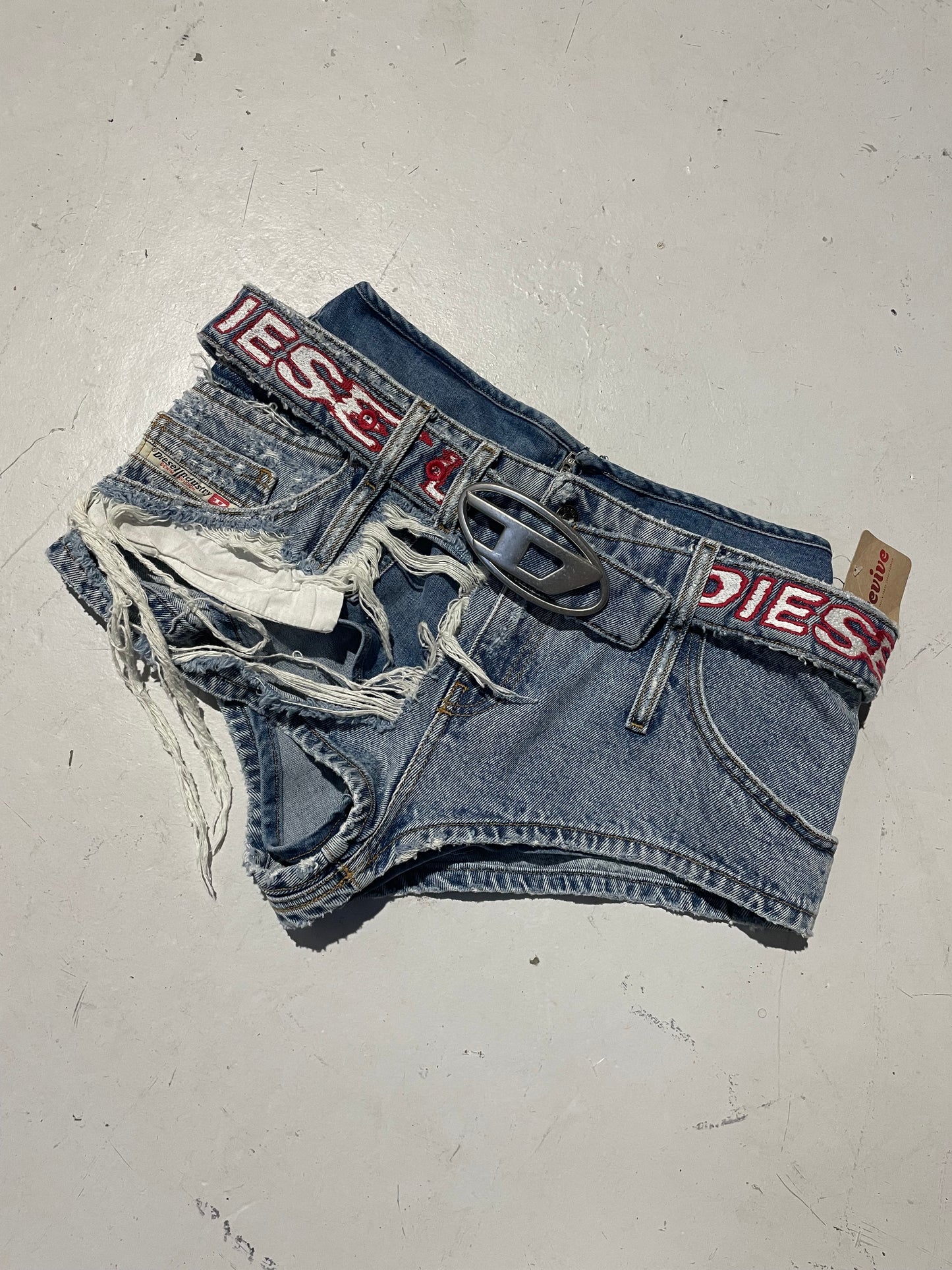 Diesel mid blue belted logo shorts 27