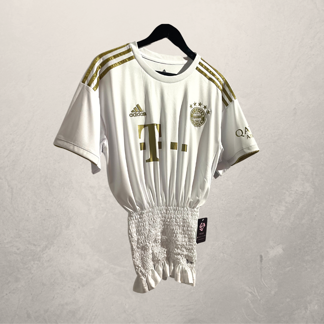 FC Bayern witte rouched jersey S/M- van @Home_is_a_Runway