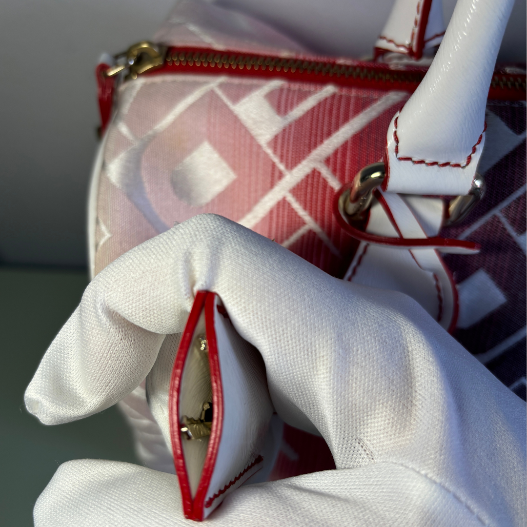 Fendi roze/witte ombre monogram Forever Bauletto Boston tas - Door Romae Studios