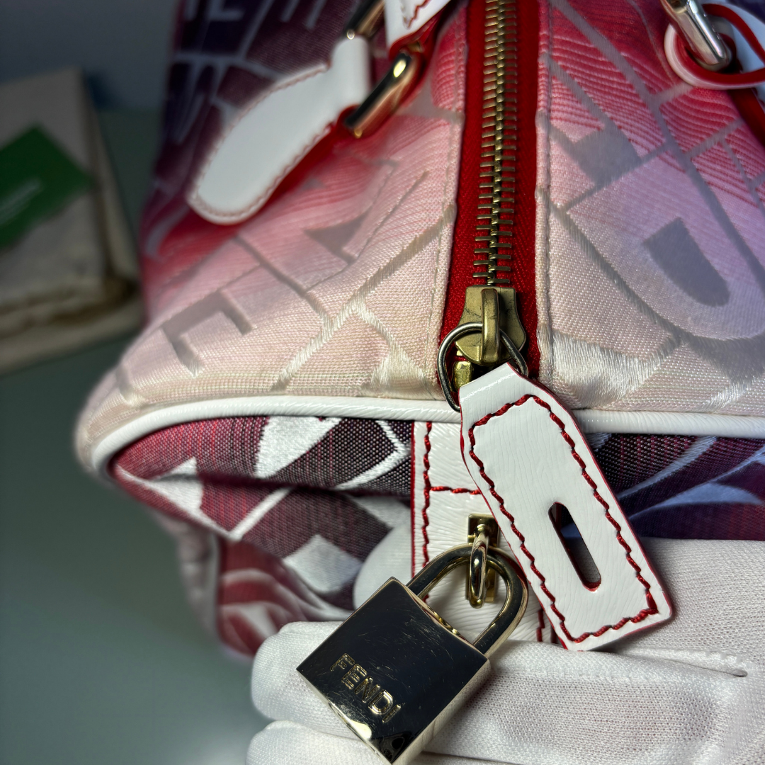 Fendi roze/witte ombre monogram Forever Bauletto Boston tas - Door Romae Studios