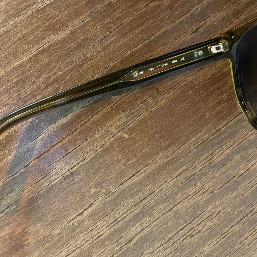 Ferragamo pilotengroene zonnebril met etui