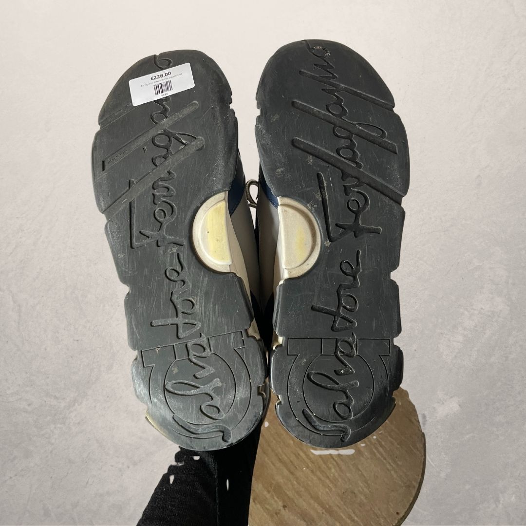 Ferragamo bruine tinten sneakers 41