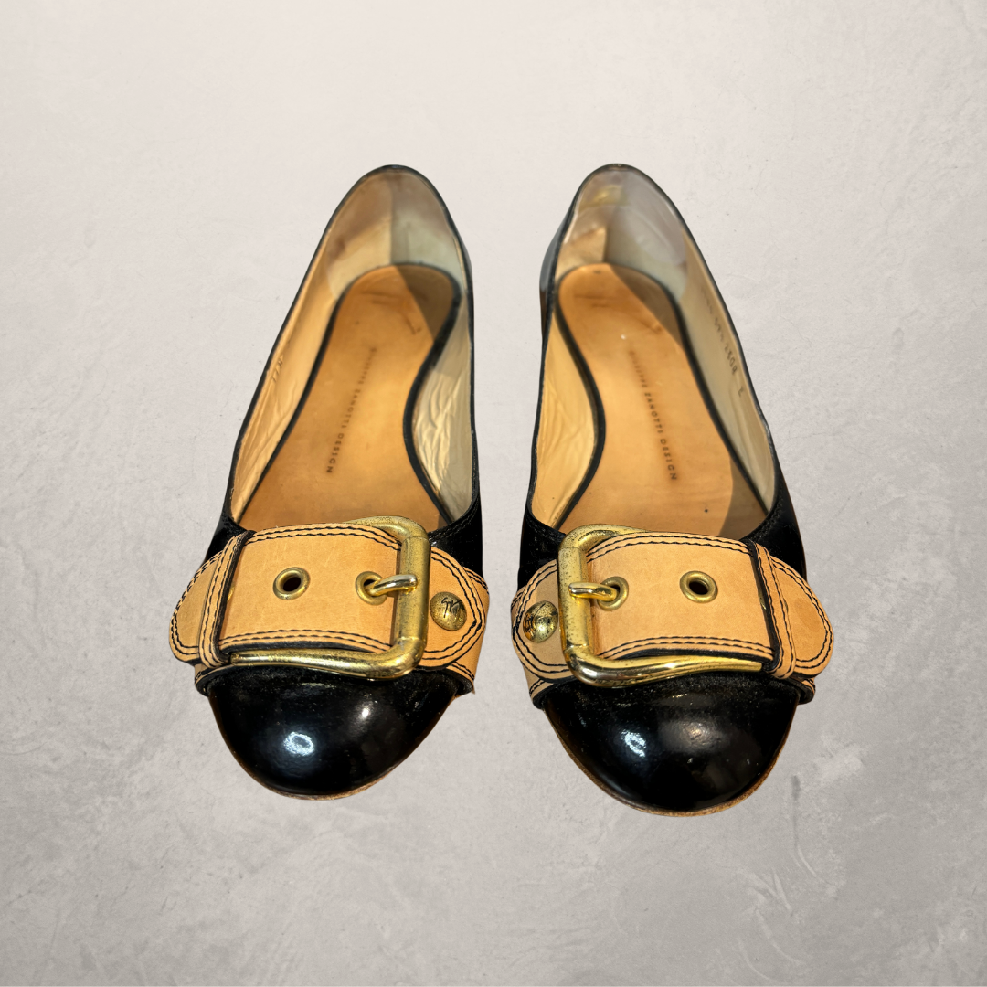 Giuseppe Zanotti black patent leather gold buckle ballerina flats 39,5