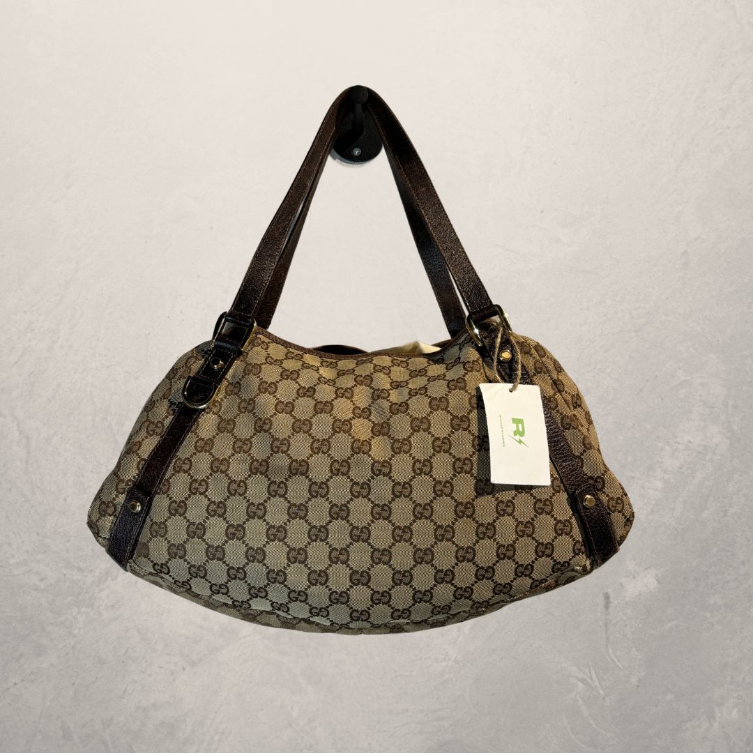 Gucci beige monogram Abbey shoulder bag - by Romae Studios