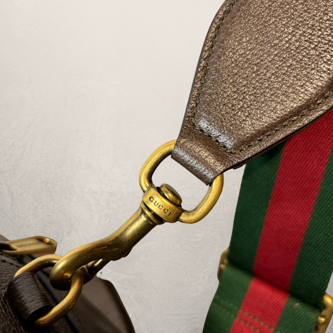 Gucci x Adidas bruine monogram handtas - door Romae Studios