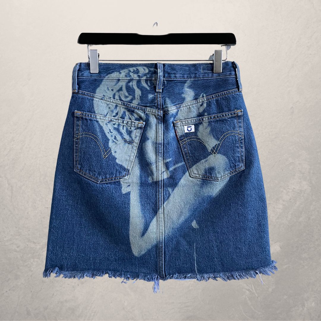 "Kiss" Levis light blue denim skirt 36/38 -by @TheRealClubIndigo
