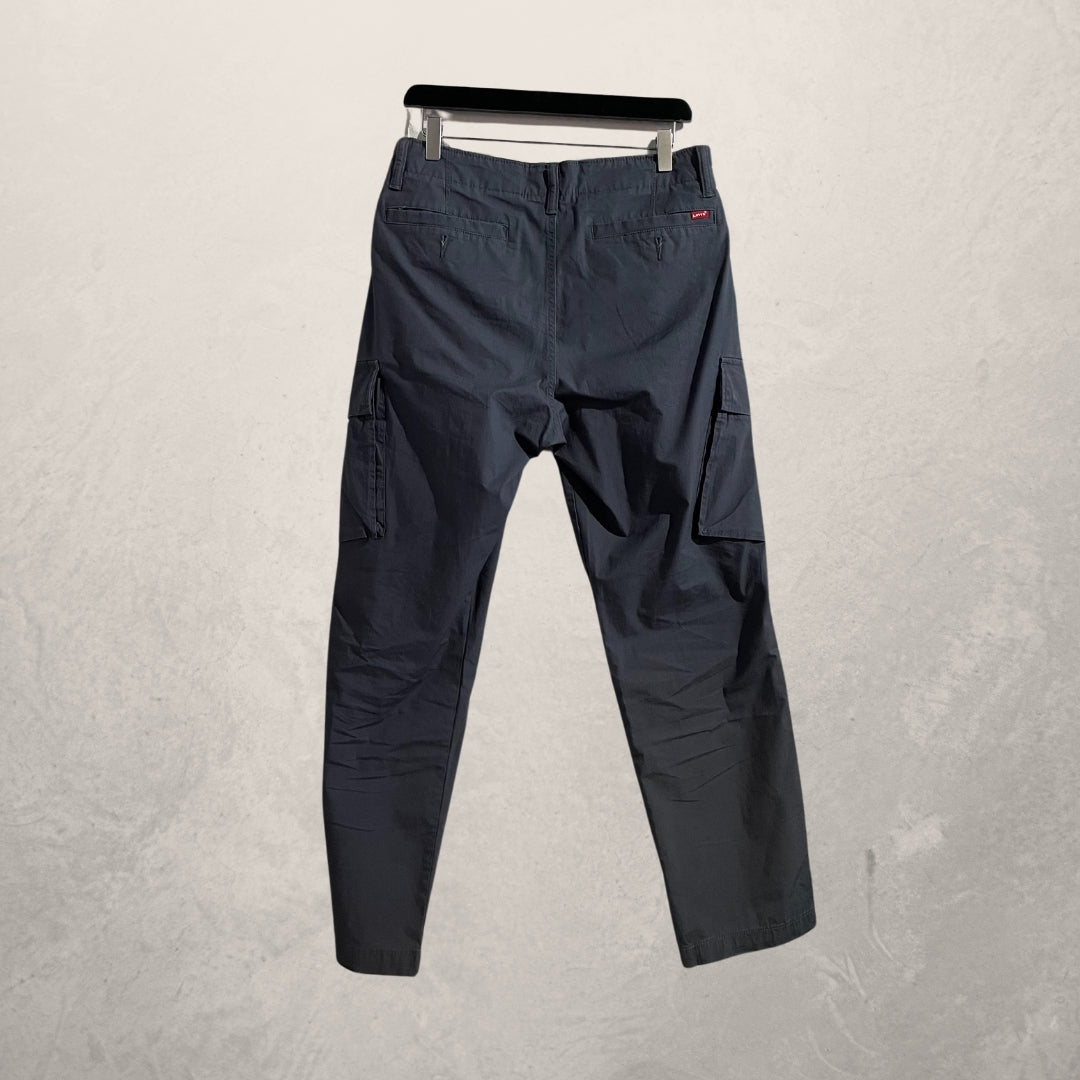 Levis marineblauwe cargobroek 30/30