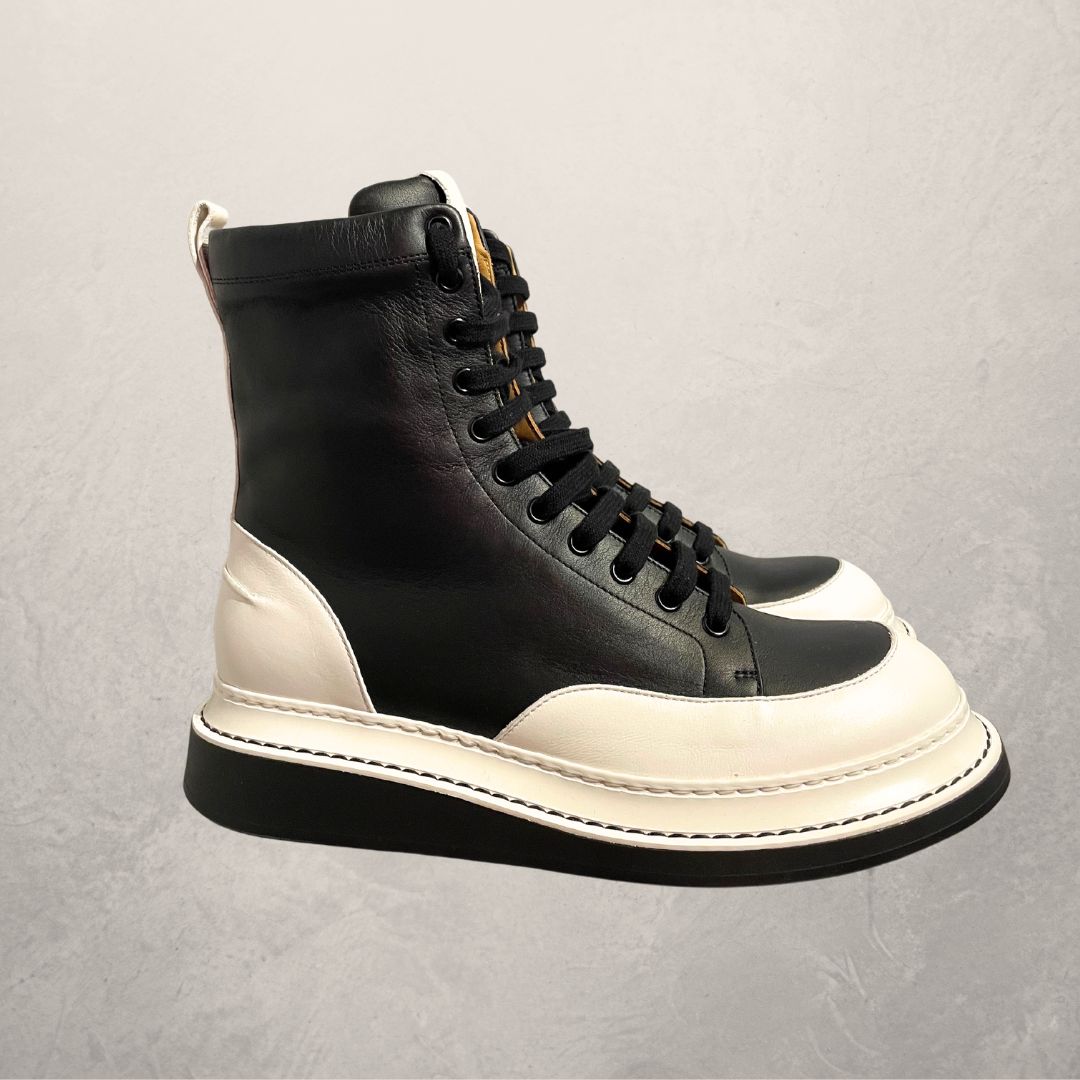 Loewe black & white leather ankle boots 41