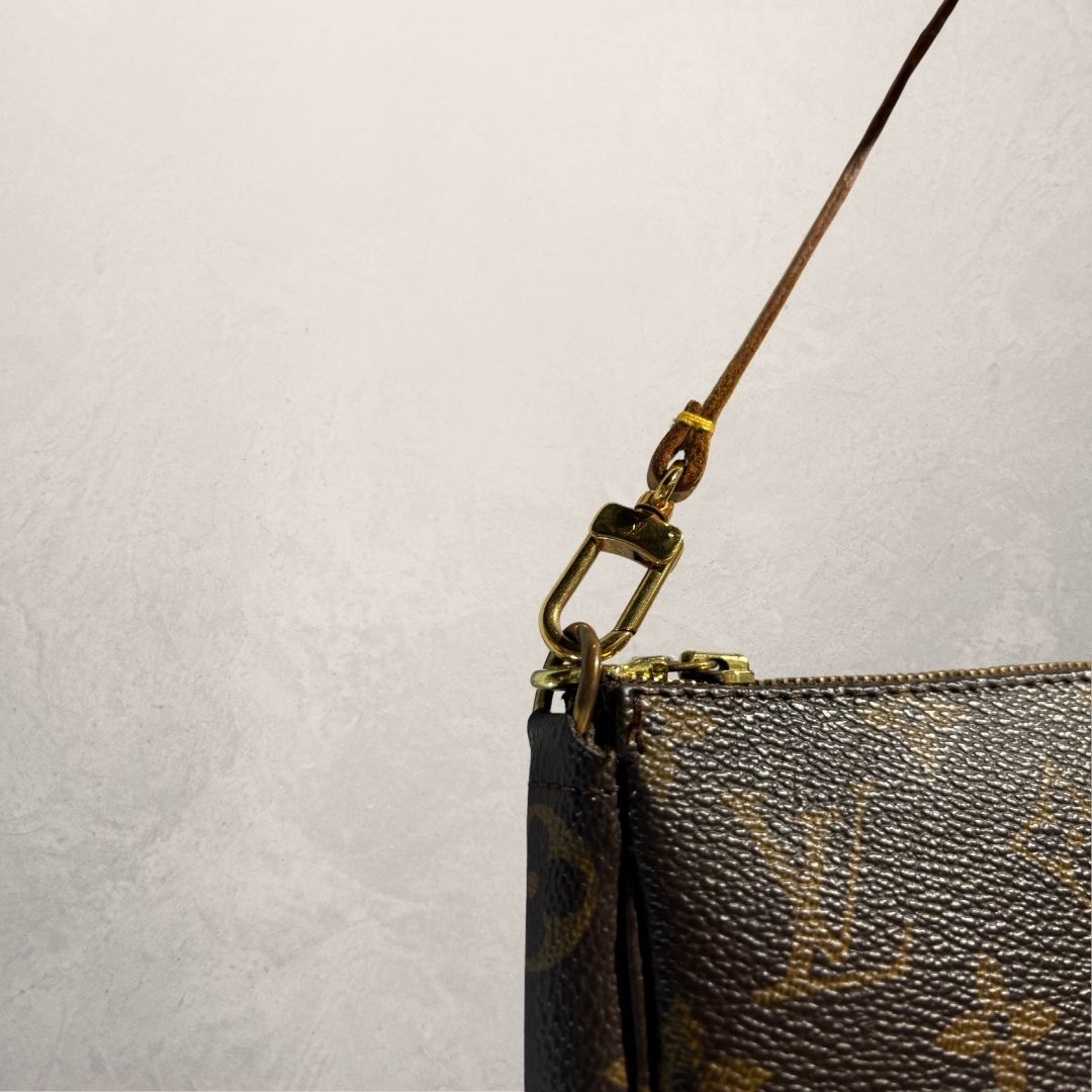 Louis Vuitton Pochette monogram bag - by Romae Studios