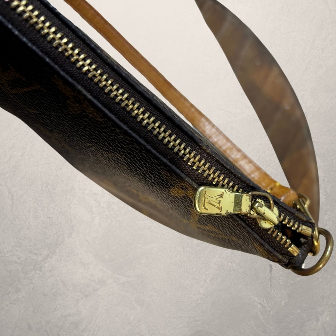 Louis Vuitton Pochette monogram bag - by Romae Studios