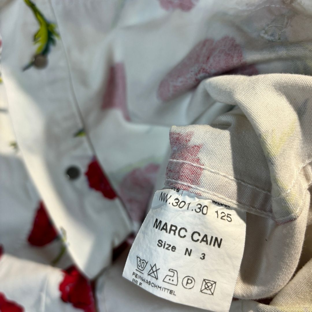 Marccain wit rood bloemen denim vest M