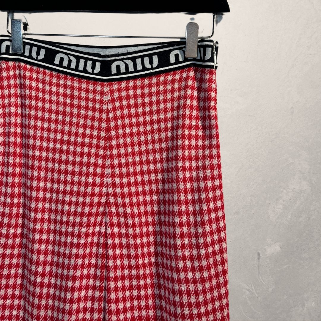 Miu Miu rood/wit geruit wolmix gebreide broek met logo tailleband M