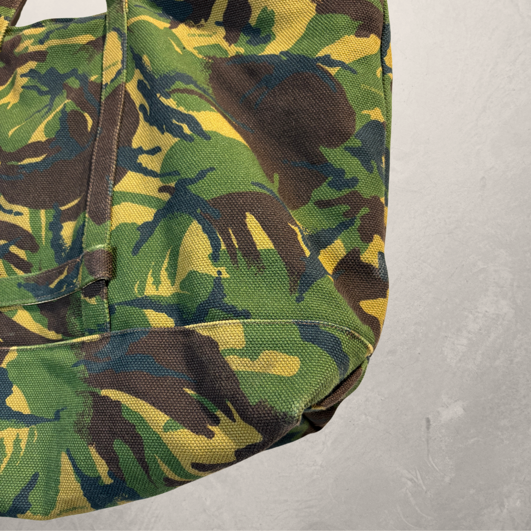 Off White camouflage tas met oranje band OS