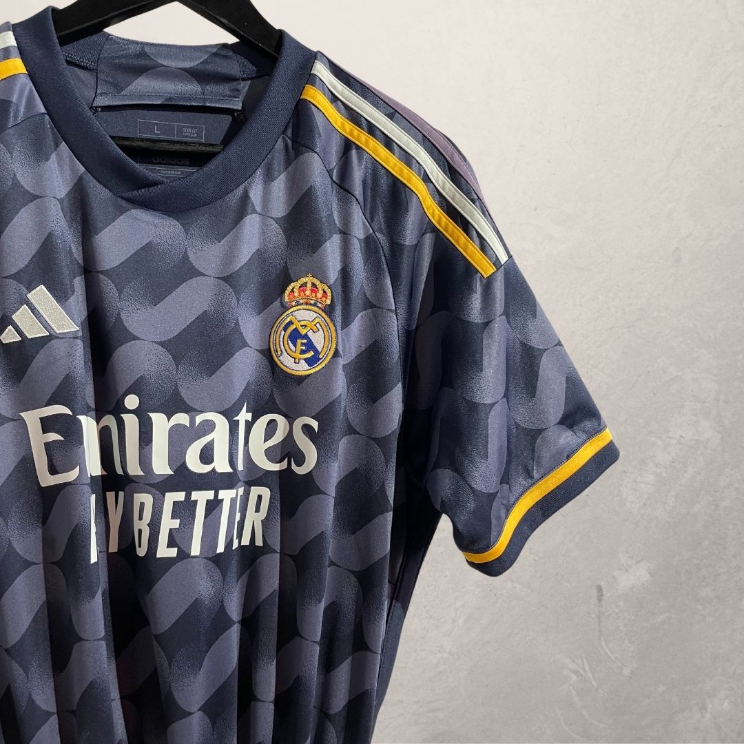Real Madrid zwart/wit geplooid shirt OS- door @Home_is_a_Runway