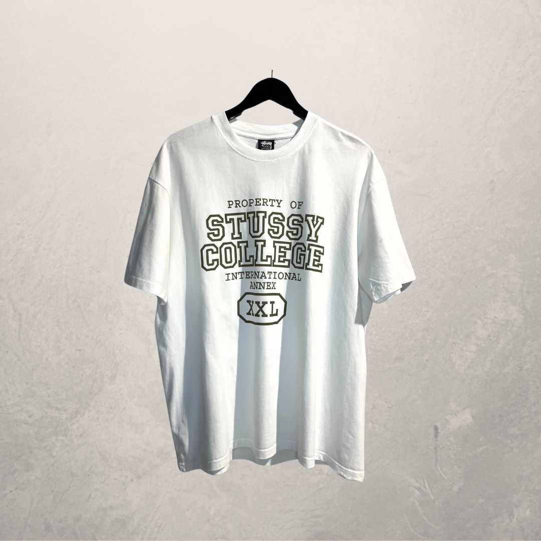 Stussy wit college grafisch t-shirt XL