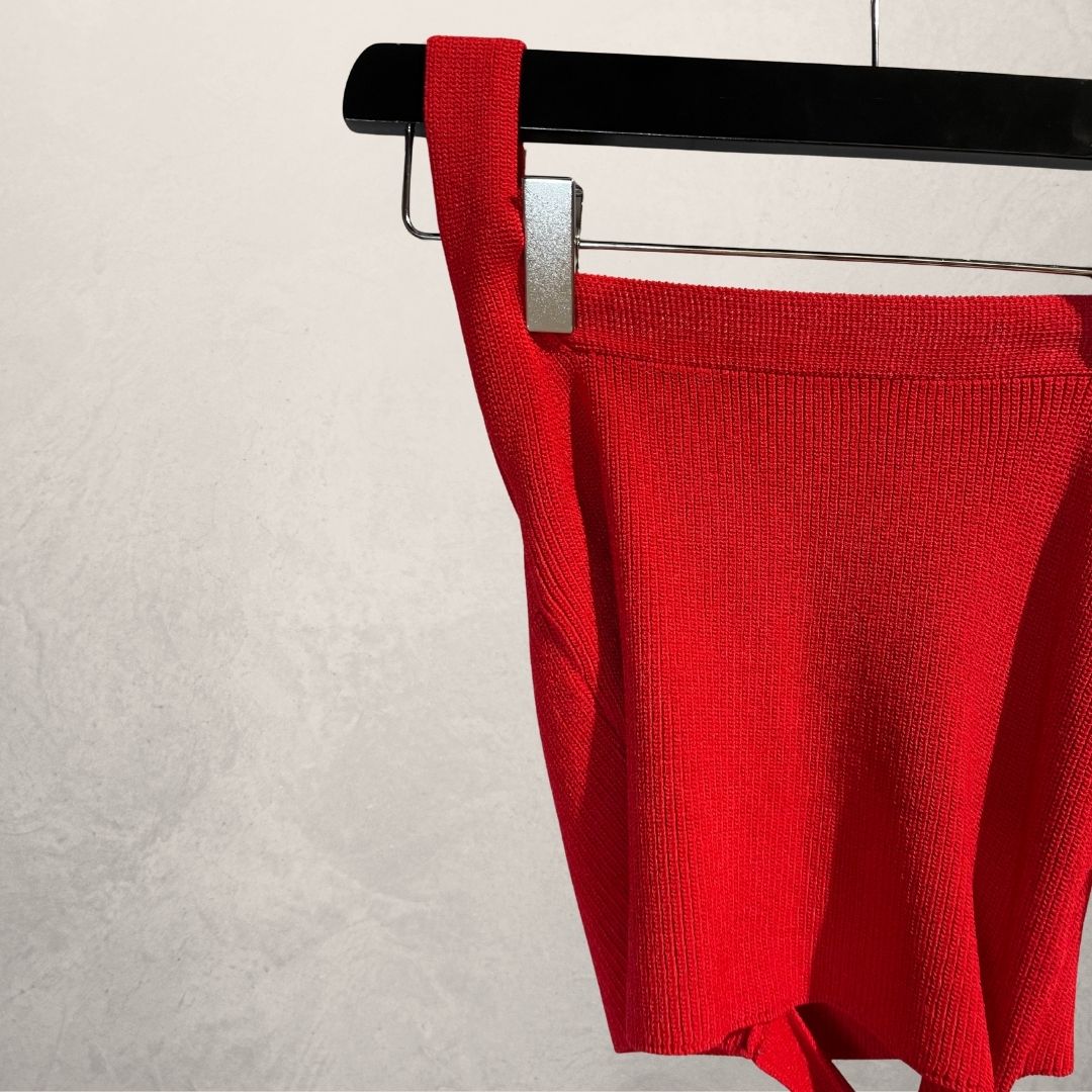 U&O red top S