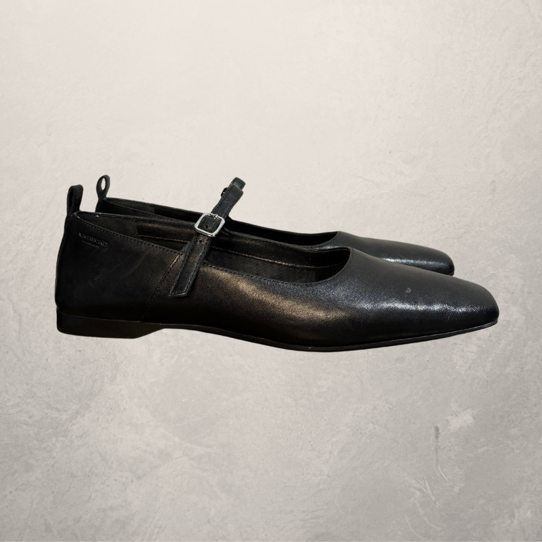 Vagabond black leather ballerina flats 40