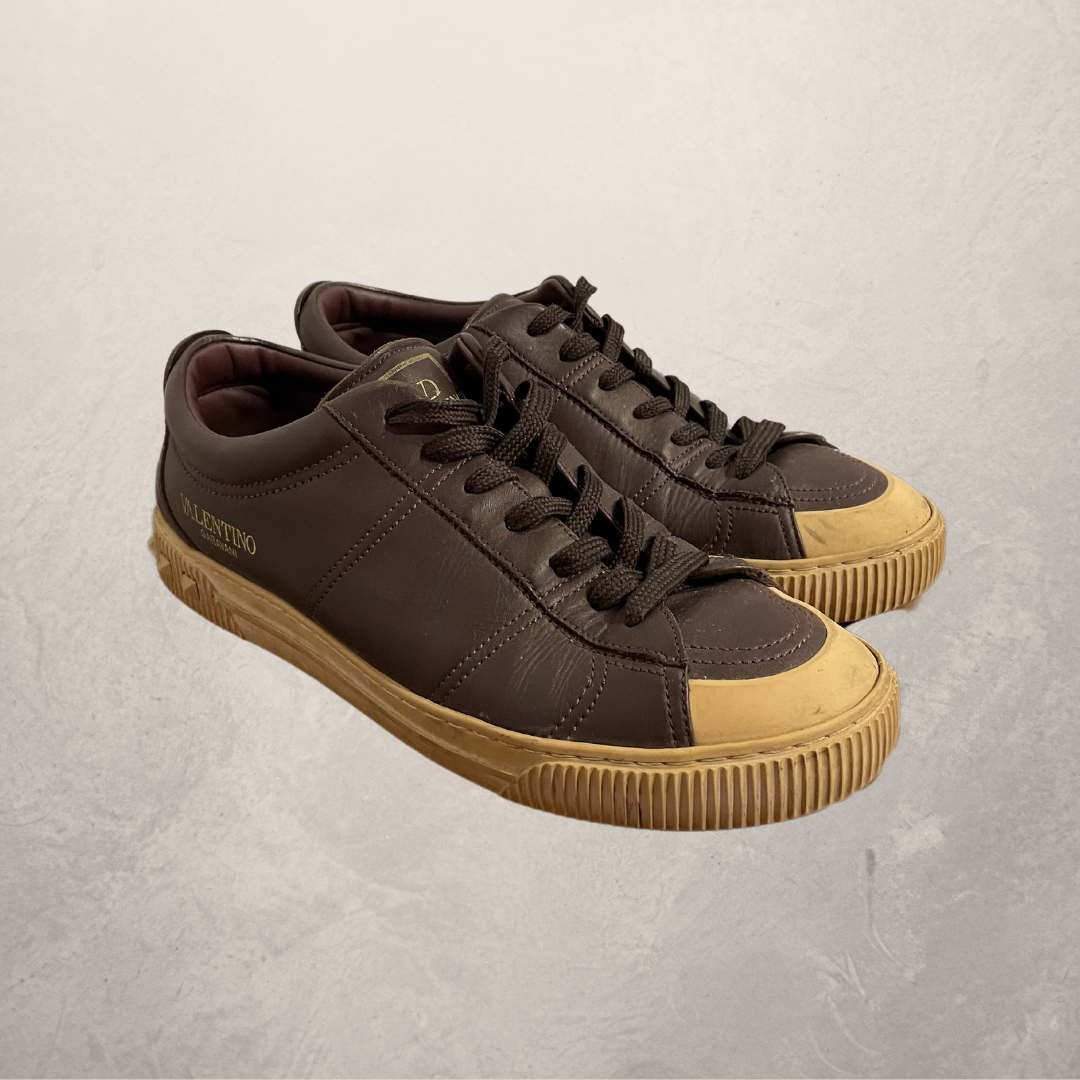 Valentino brown leather low sneakers 42