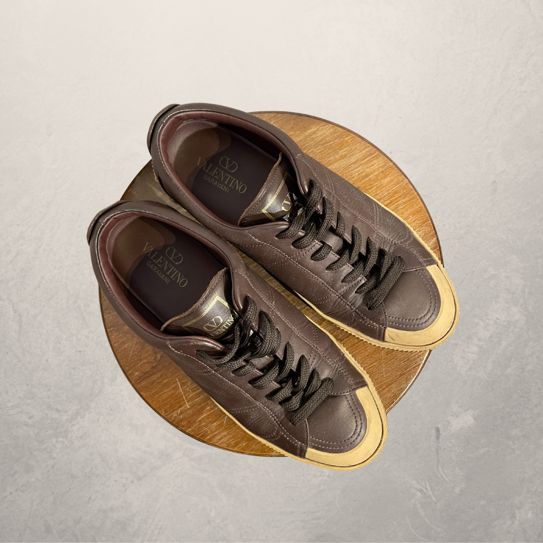 Valentino brown leather low sneakers 42