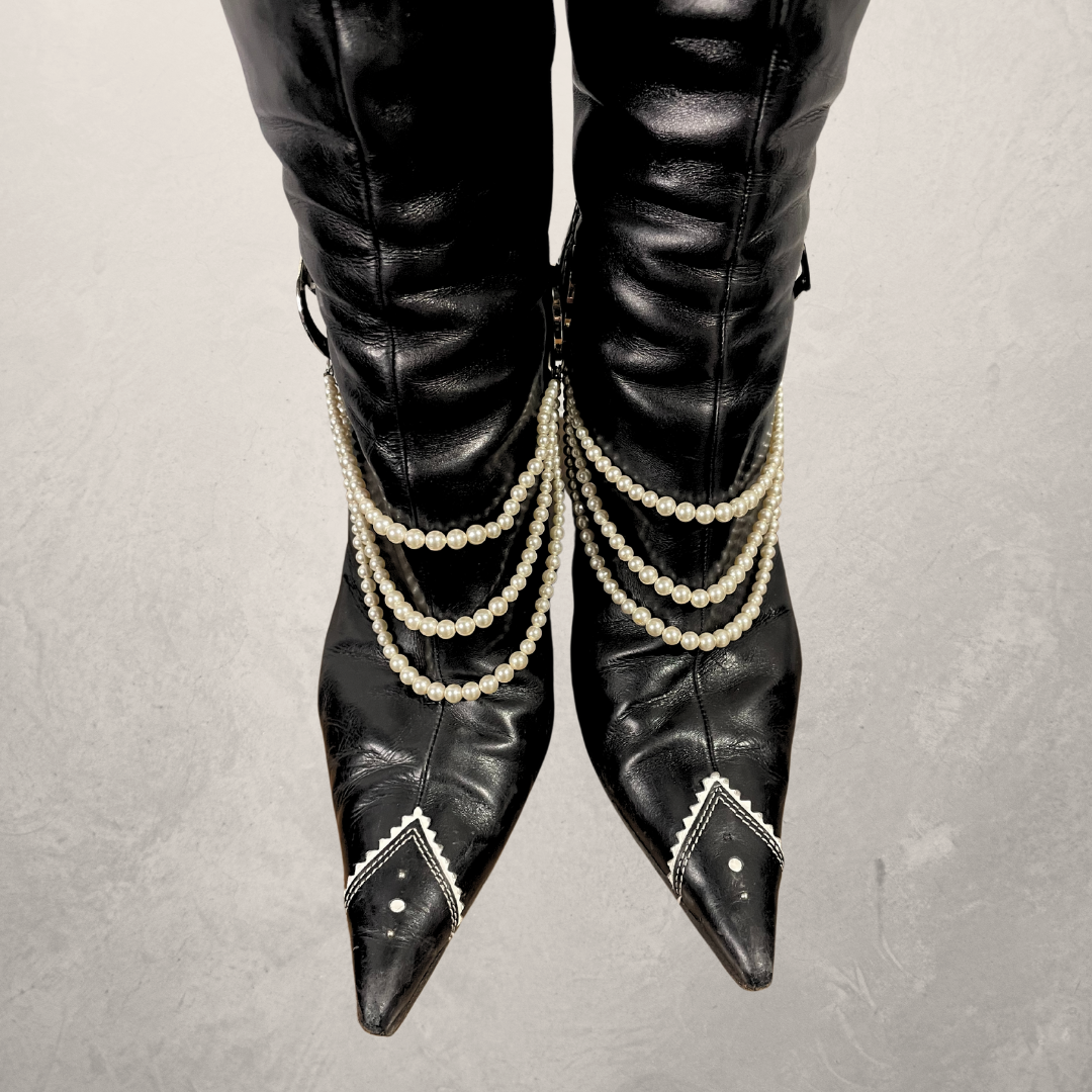 Vintage Dior 2000's black leather boots with pearls 39,5