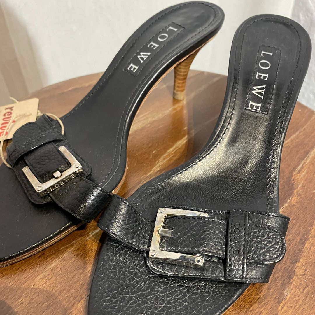 Vintage Loewe black buckle kitten heels 39.5