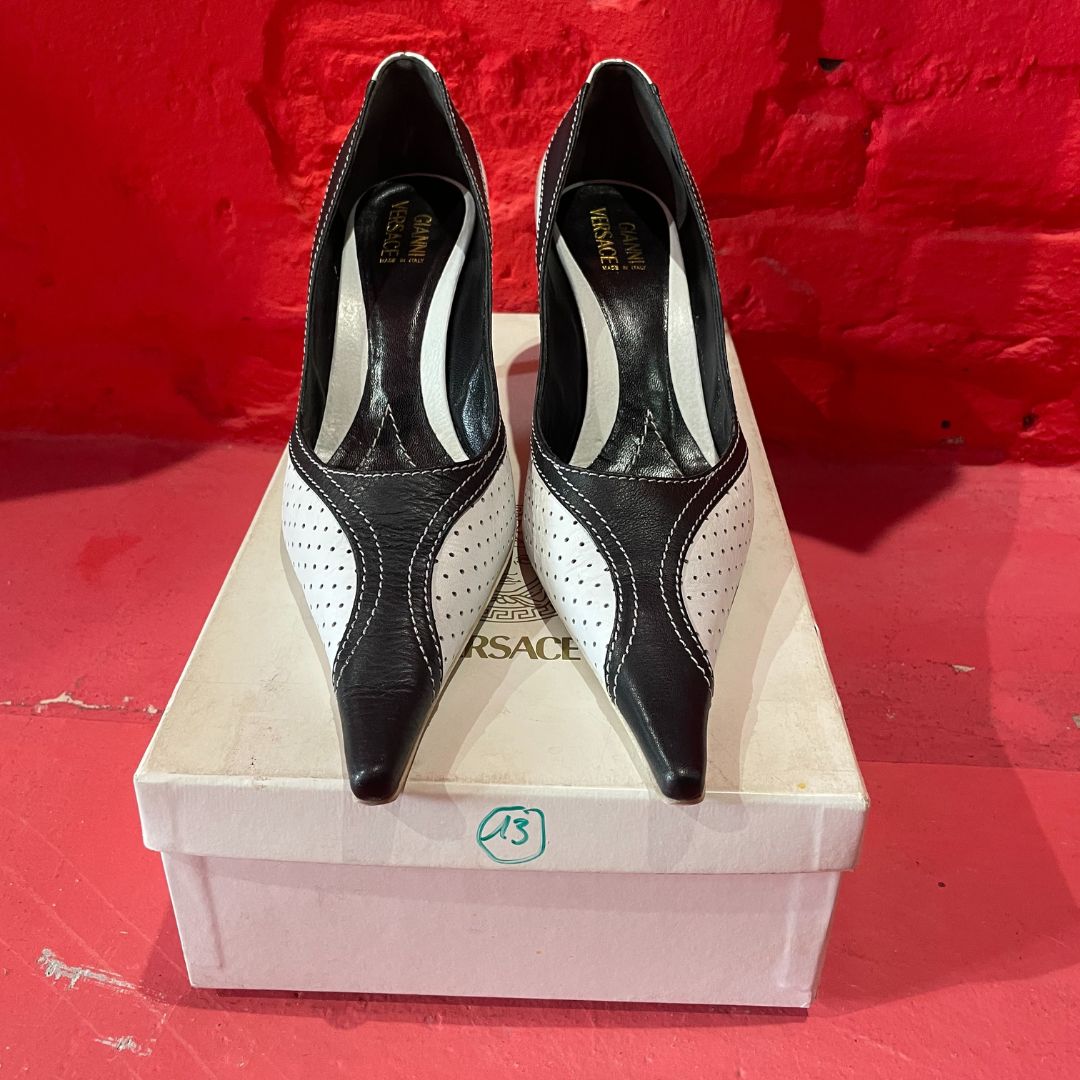 Vintage Versace black white leather kitten heels 38