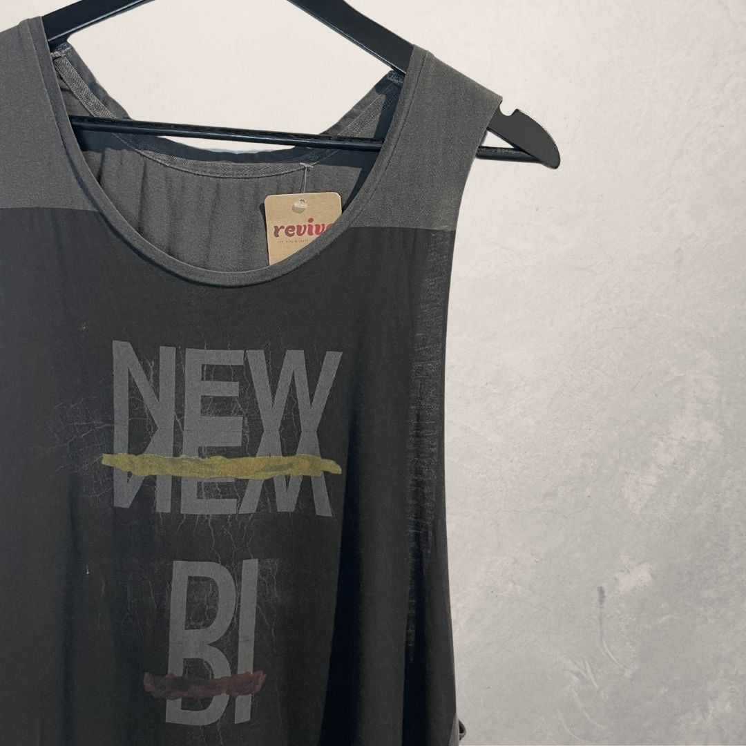 Vintage grey graphic "New divisions" tank top M