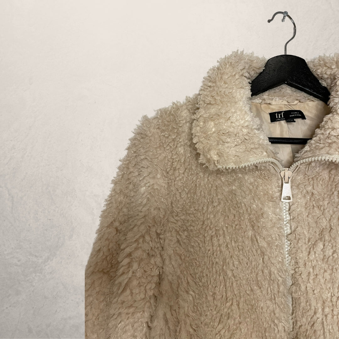 ZARA wit teddyjas MAAT XS