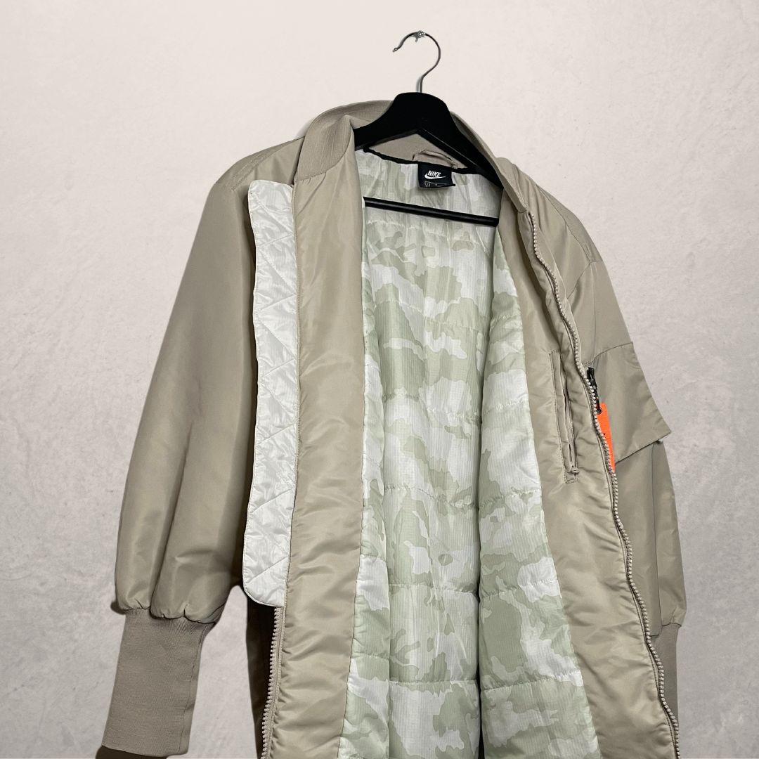NIKE NSW beige long bomber jacket SIZE SMALL