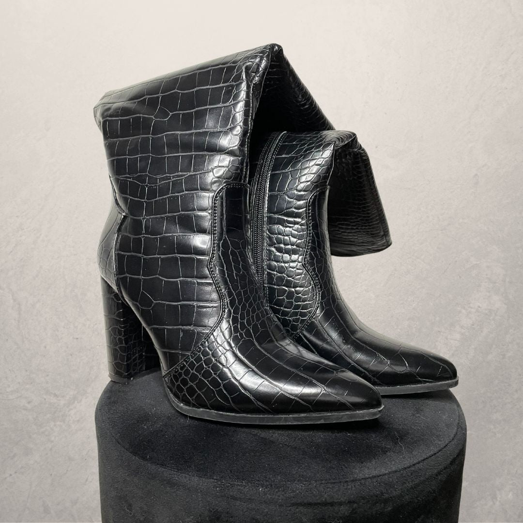 Black snake skin knee high boots SIZE 37