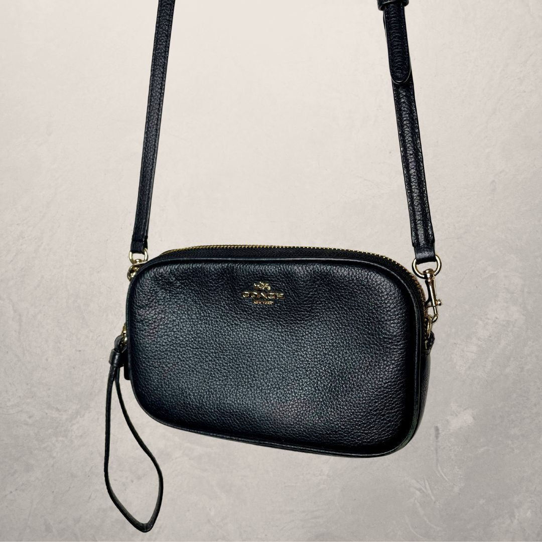 VINTAGE COACH black purse