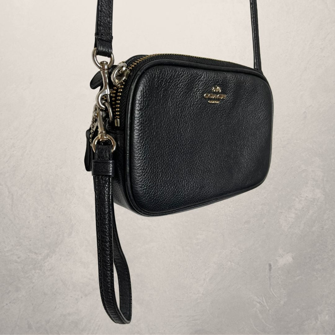 VINTAGE COACH black purse