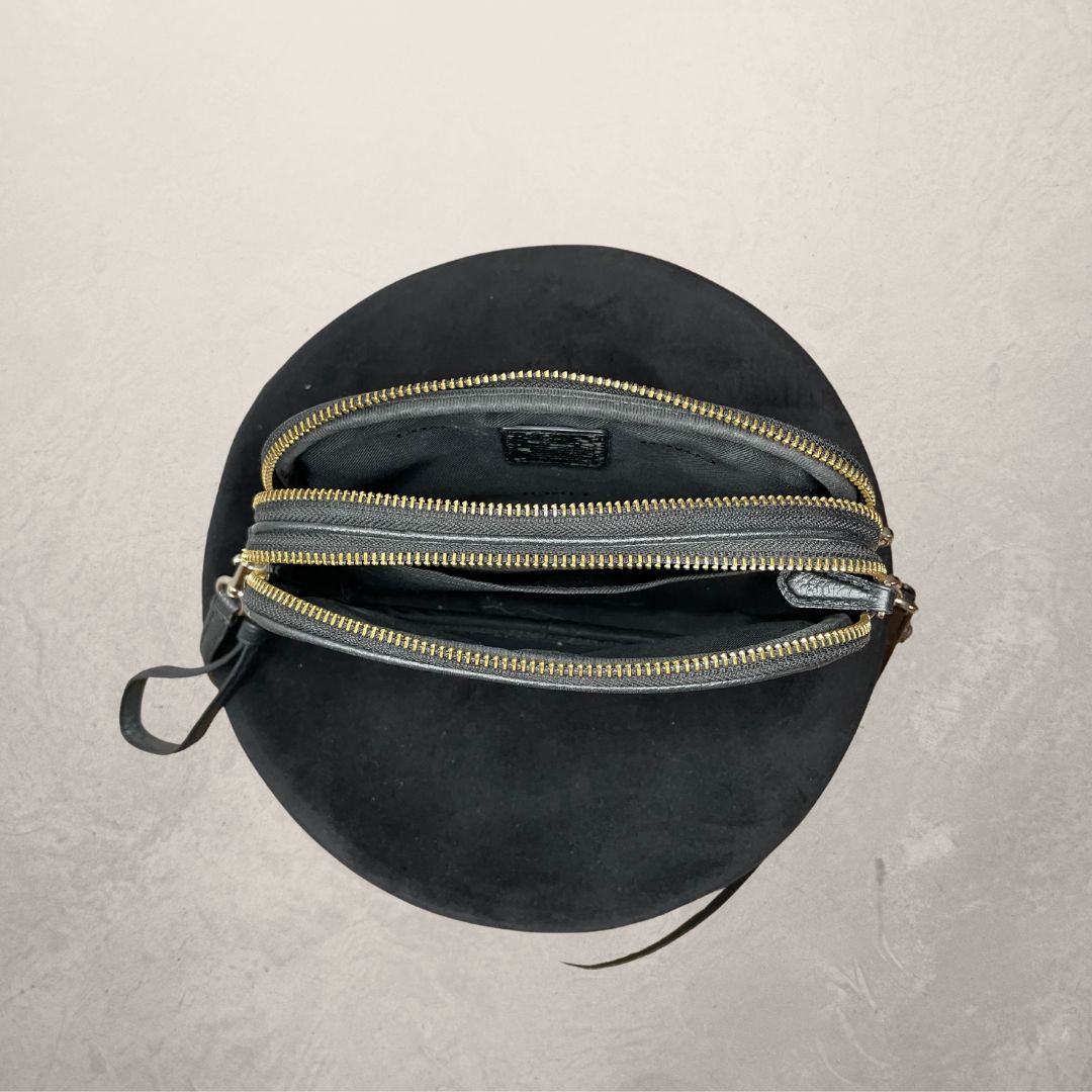 VINTAGE COACH black purse