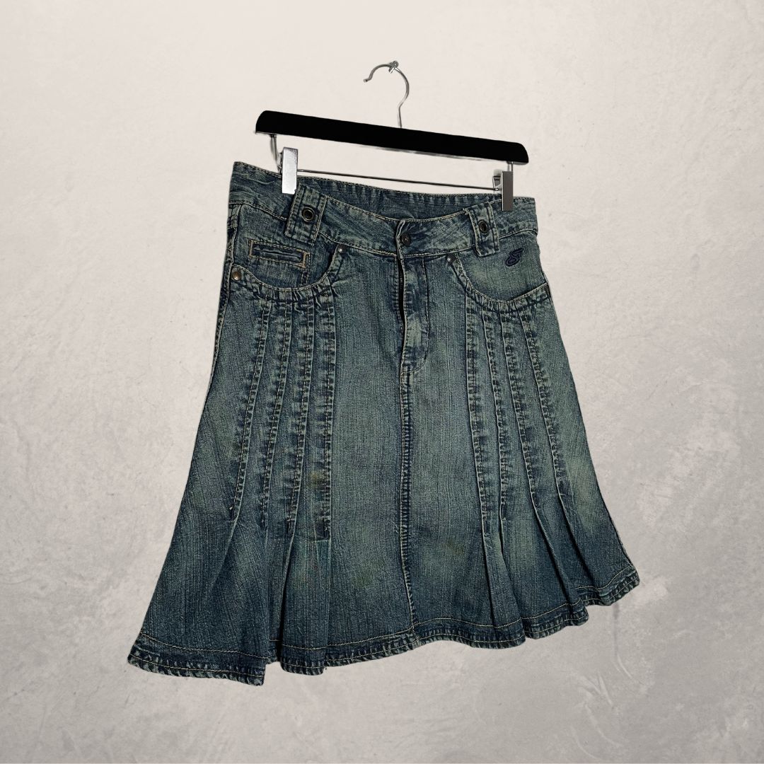 Y2K vintage denim skirt SIZE 42