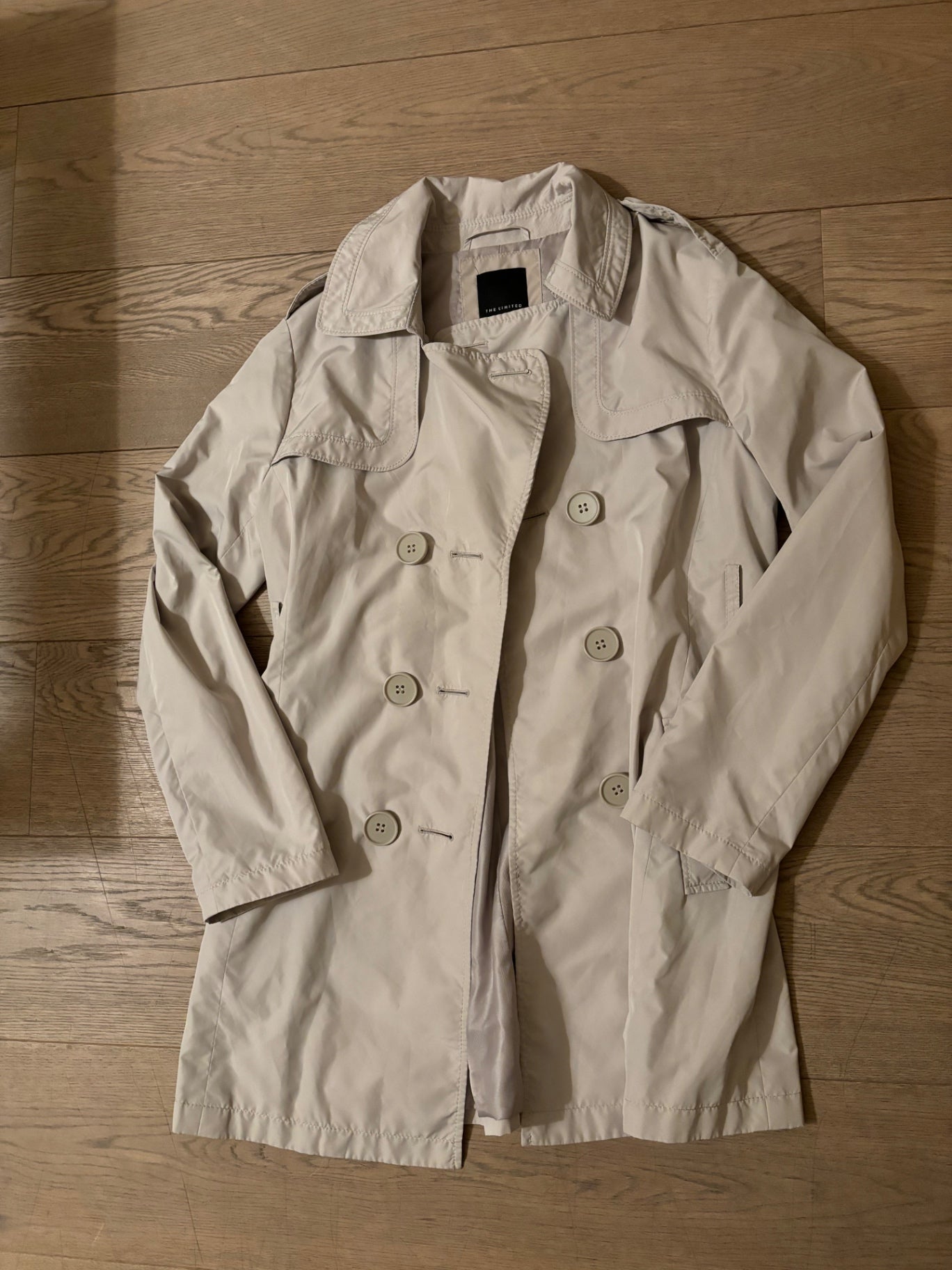 De Limited beige trenchcoat M