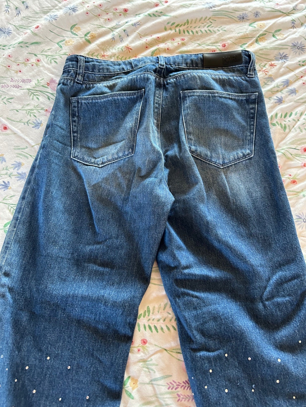 Karl Lagerfeld mid blue rhinestone denim pants 26x32