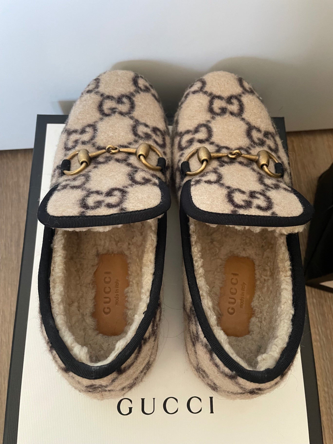 Gucci wool loafers 36